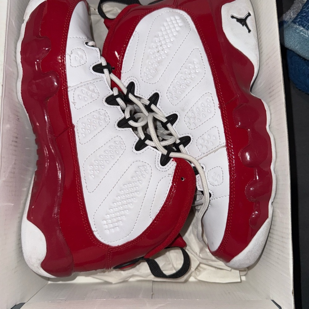 Jordan retro 9s
